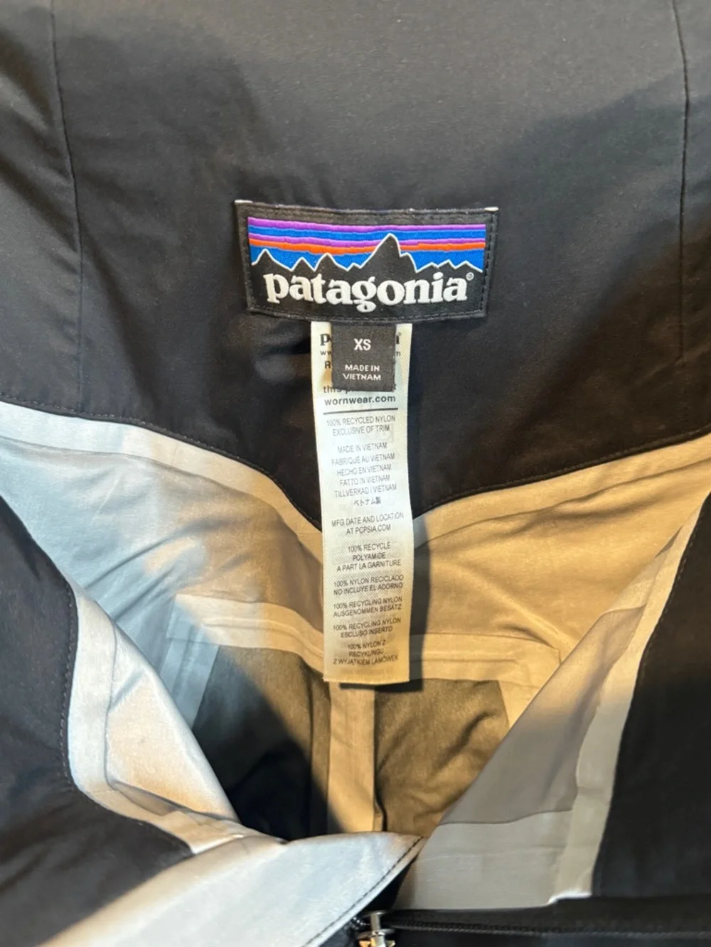 Patagonia Women’s Dirt Roamer Bike Pants Waterproof - Picture 6 of 7